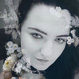 Meet your Posher, April